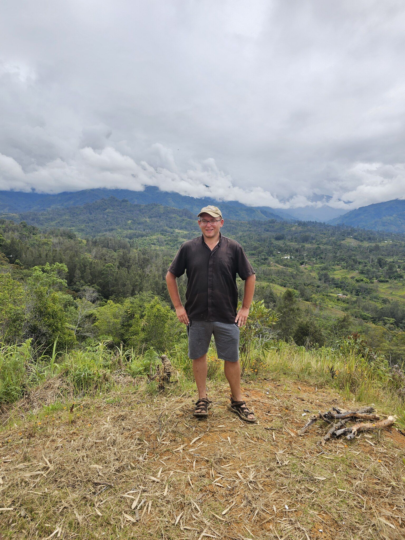 Dzieciństwo i młodość na Podkarpaciu: Jak zrodziło się marzenie o misjach?